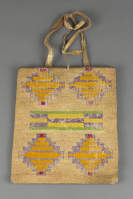 Plateau%20artist%2C%20%3Cb%3E%3Ci%3E%20Bag%3C%2Fi%3E%3C%2Fb%3E%2C%20ca.%201910%2C%20wool%2C%20yarn%2C%20velvet%2C%20and%20cornhusk%2C%20Gift%20in%20memory%20of%20Isaac%20M.%20Bates%20by%20his%20children%20and%20grandchildren%2C%20no%20known%20copyright%20restrictions%2C%2084.3.10